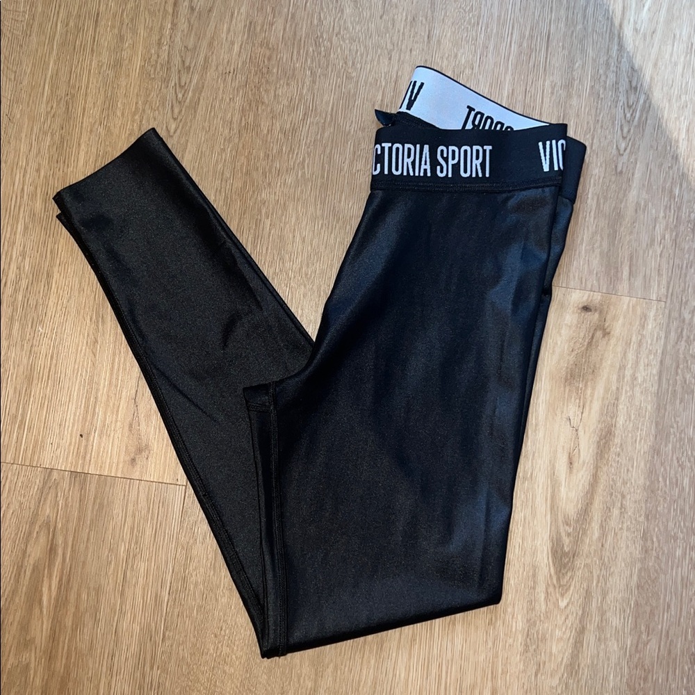 Victoria Sport Black Leggings